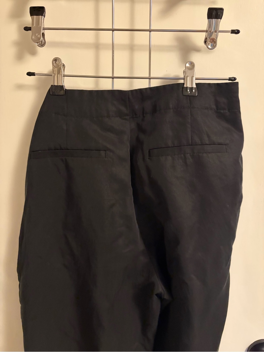 GAP Men's Black Chinos - Picture 5 of 6